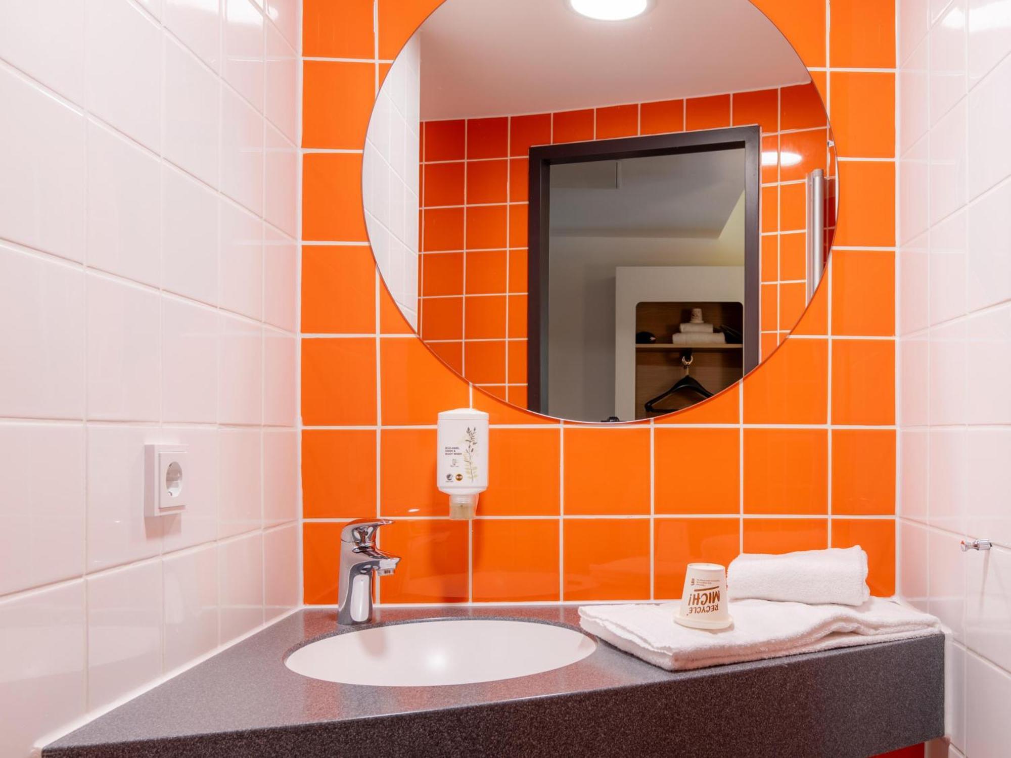 B&B Hotel Stuttgart-Zuffenhausen 외부 사진
