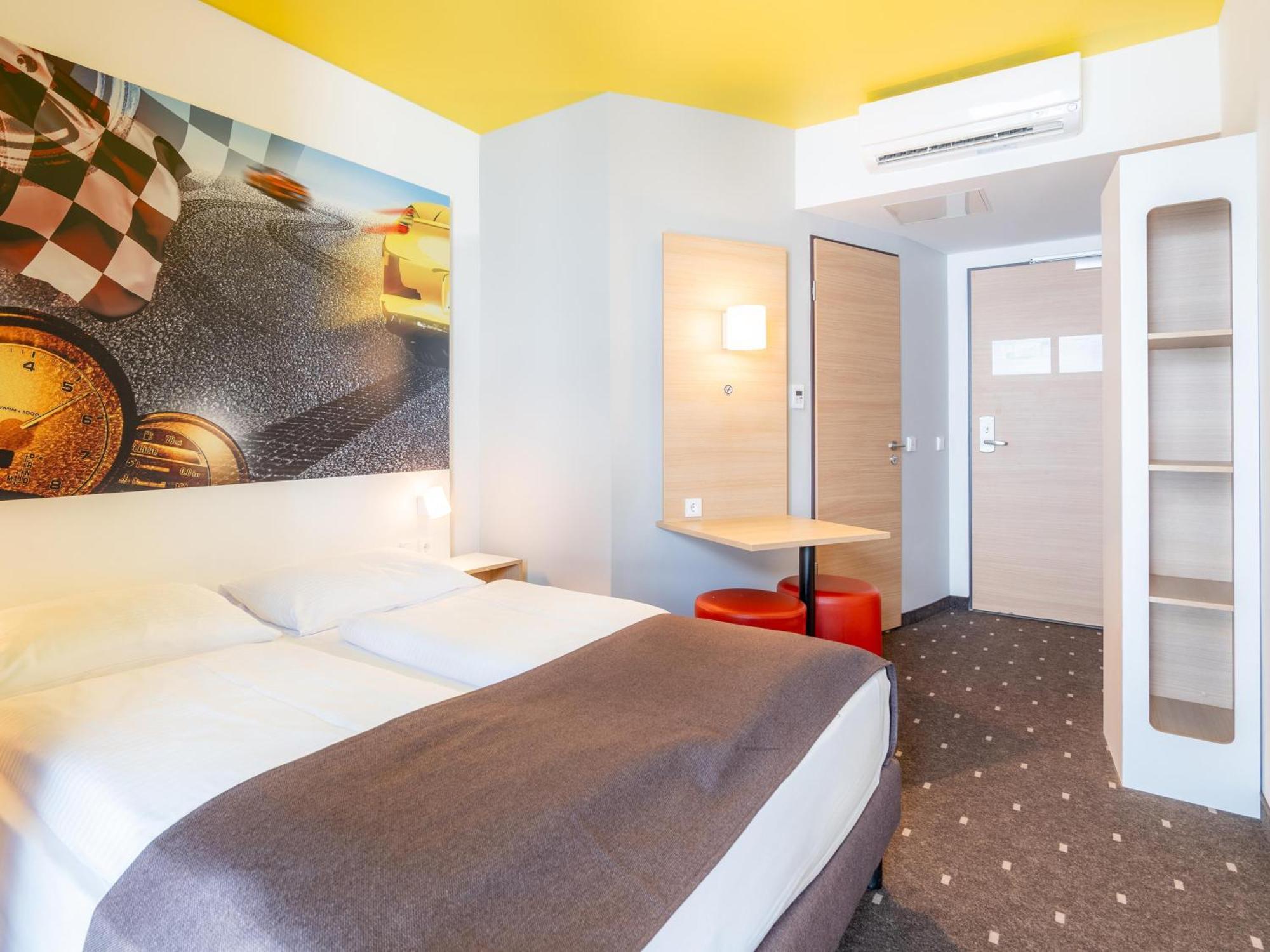 B&B Hotel Stuttgart-Zuffenhausen 외부 사진