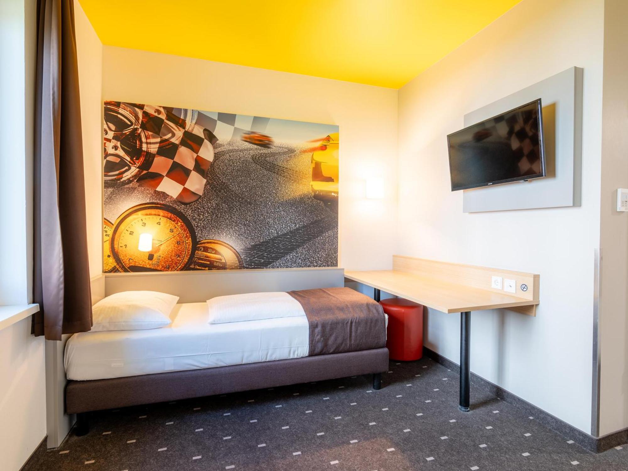 B&B Hotel Stuttgart-Zuffenhausen 외부 사진