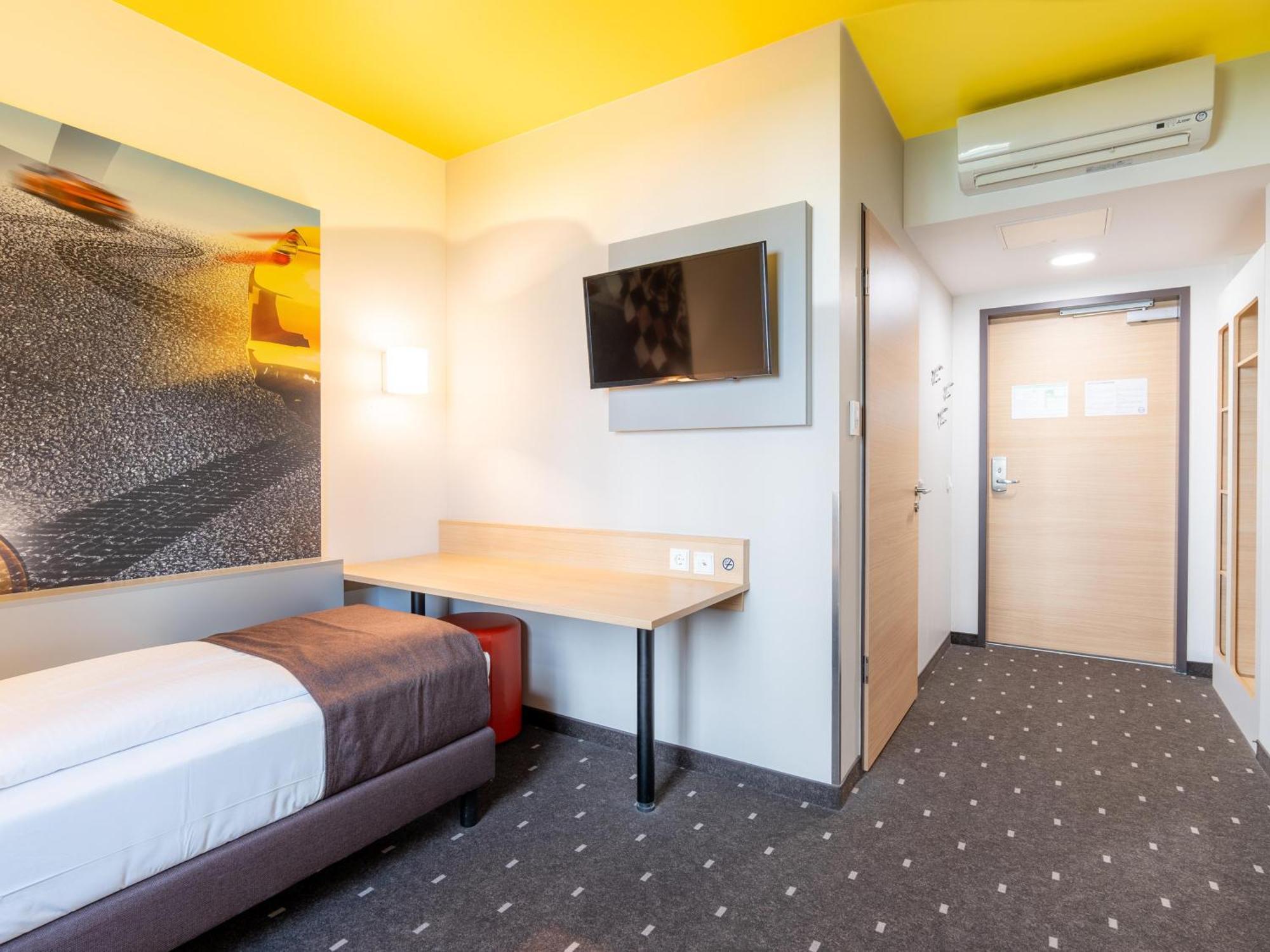 B&B Hotel Stuttgart-Zuffenhausen 외부 사진