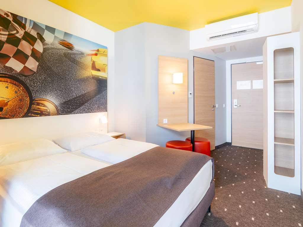 B&B Hotel Stuttgart-Zuffenhausen 객실 사진